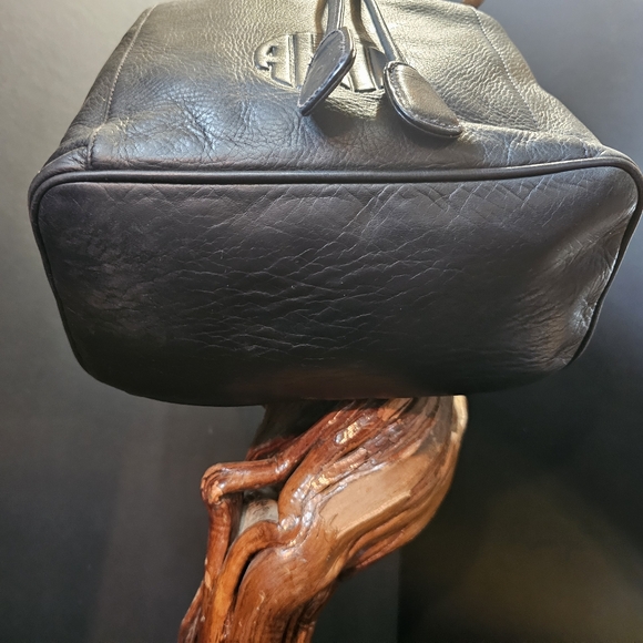 Anne Klein Black Leather Hobo Bucket Bag. - Picture 2 of 8